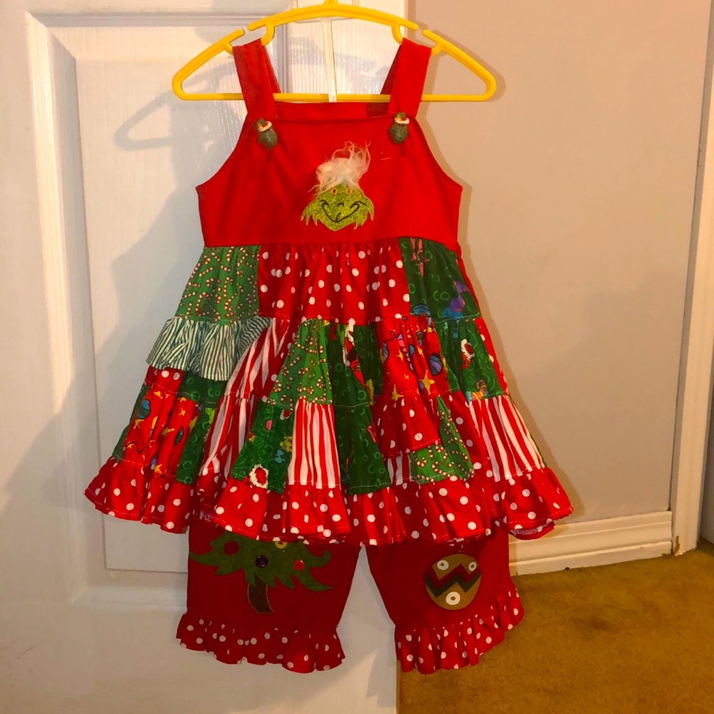 Custom made grinch set